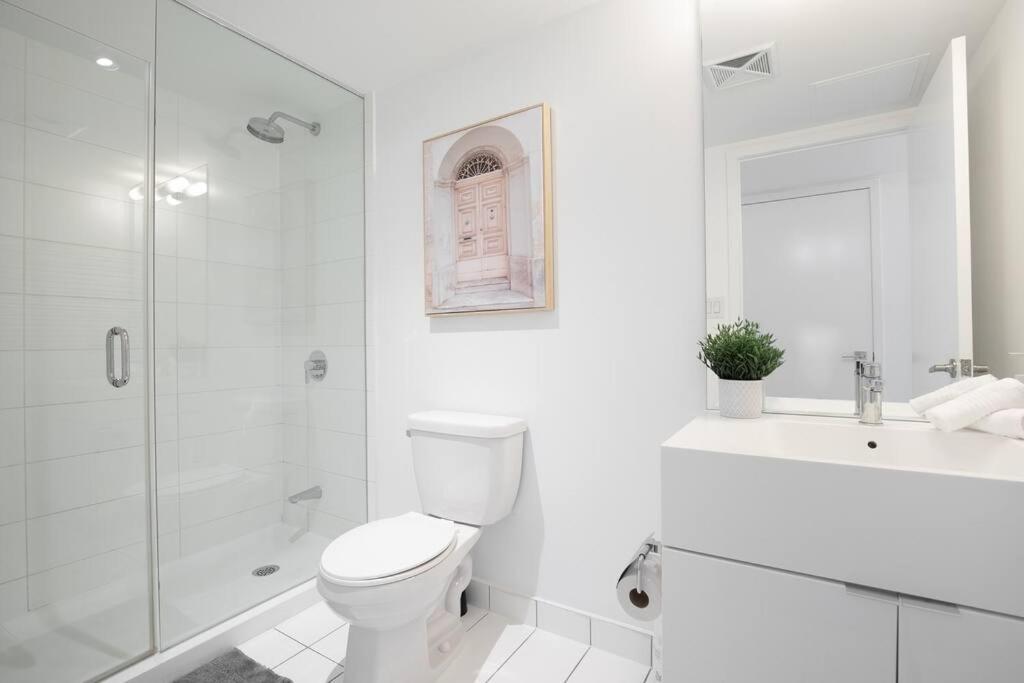 Luxury Suite Downtown Toronto Near Cn Tower Exteriör bild