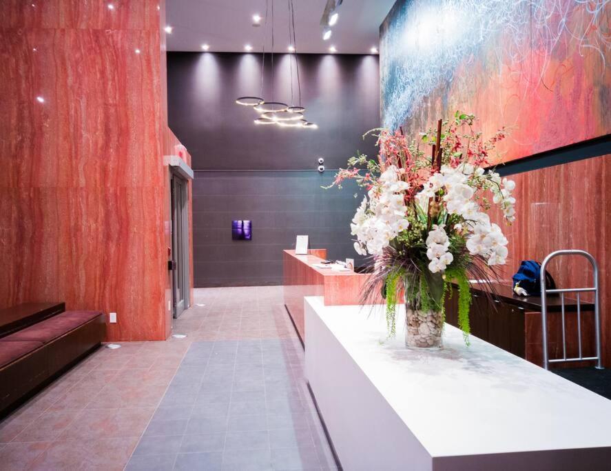 Luxury Suite Downtown Toronto Near Cn Tower Exteriör bild