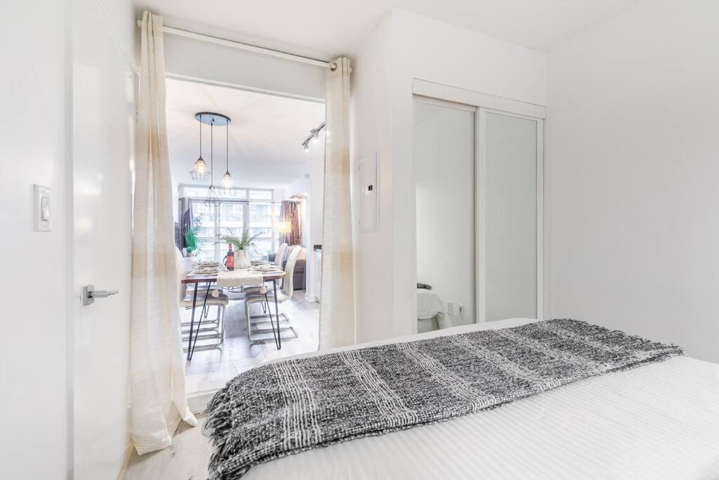 Luxury Suite Downtown Toronto Near Cn Tower Exteriör bild