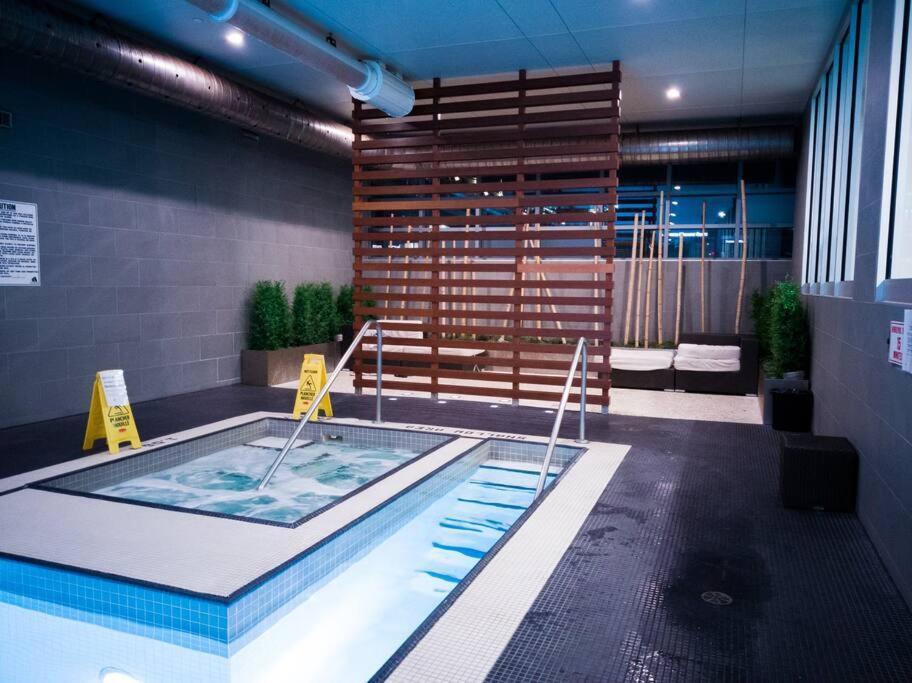 Luxury Suite Downtown Toronto Near Cn Tower Exteriör bild